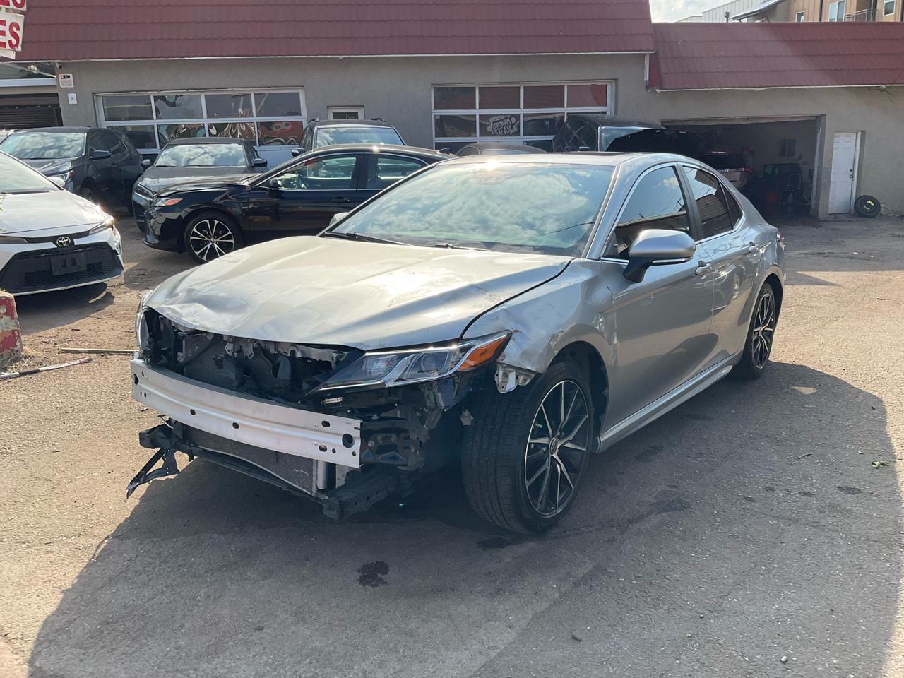 2021 Toyota Camry SE Auto (Natl)