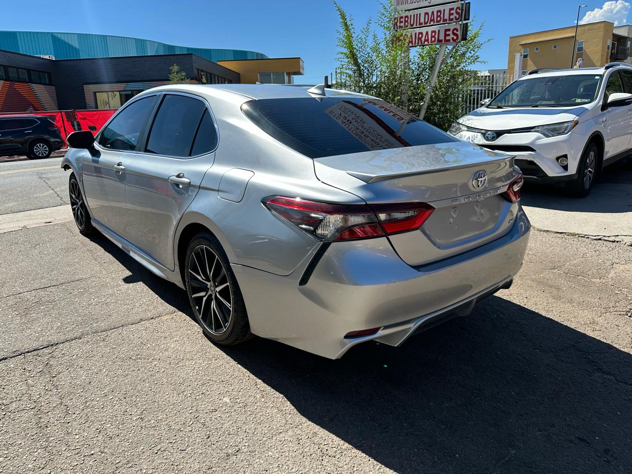 2021 Toyota Camry SE Auto (Natl)