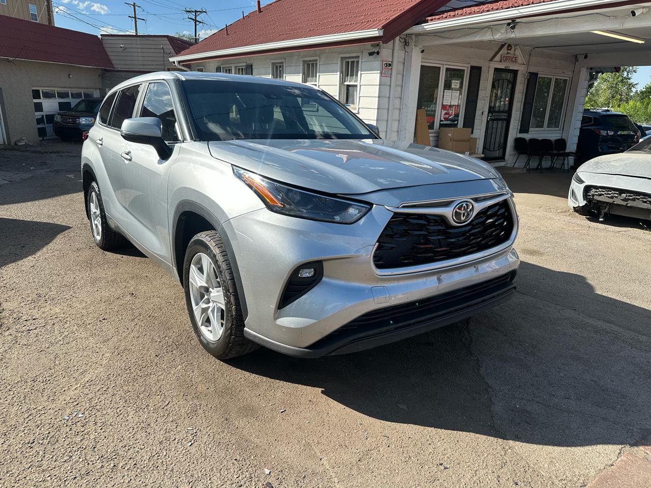 2023 Toyota Highlander Platinum AWD (Natl)