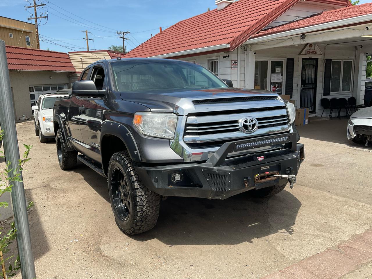 2017 Toyota Tundra 4WD TRD Pro Double Cab 6.5' Bed 5.7L FFV (Natl)
