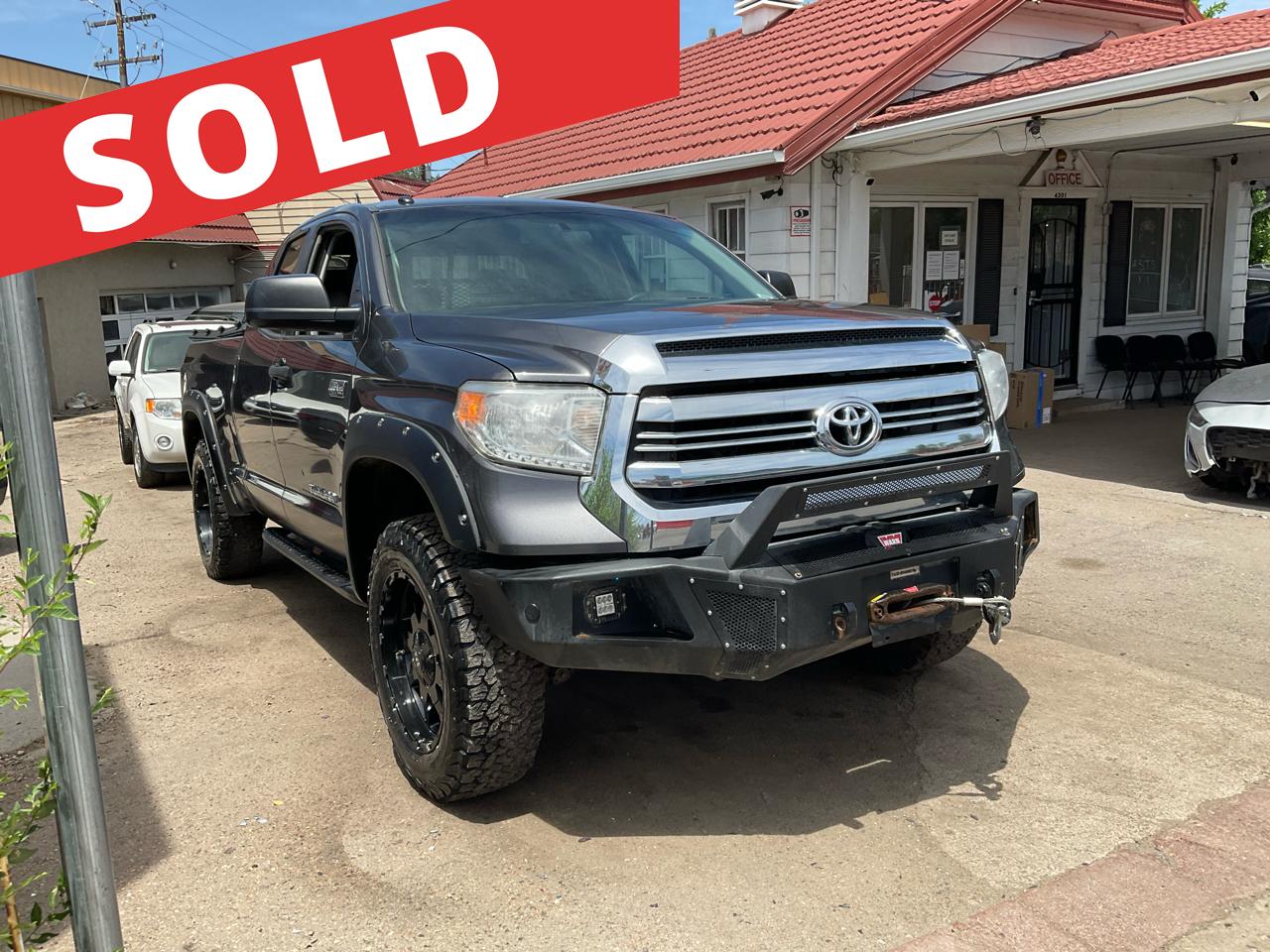 2017 Toyota Tundra 4WD TRD Pro Double Cab 6.5' Bed 5.7L FFV (Natl)