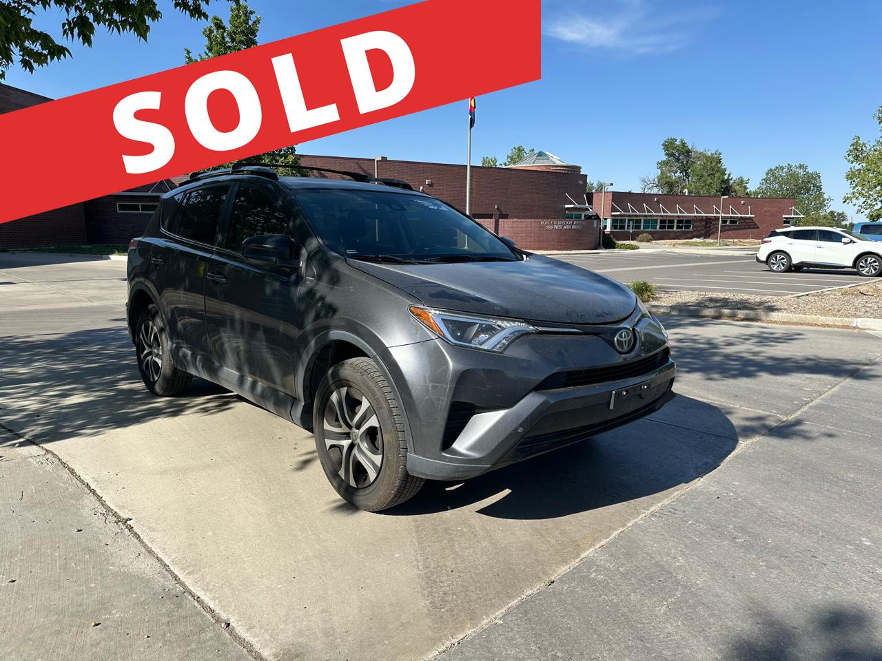 2017 Toyota RAV4 LE FWD (Natl)