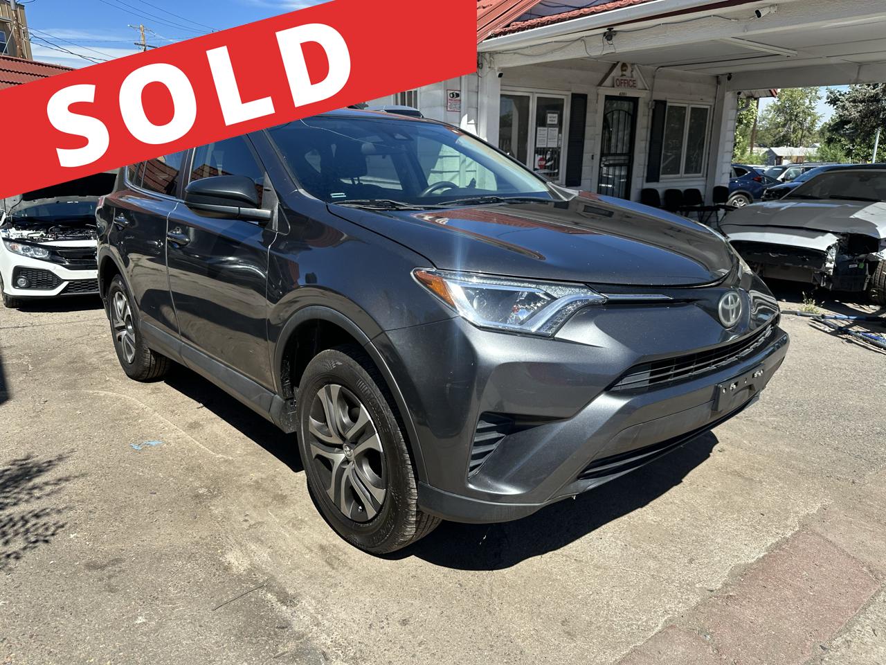 2017 Toyota RAV4 LE FWD (Natl)