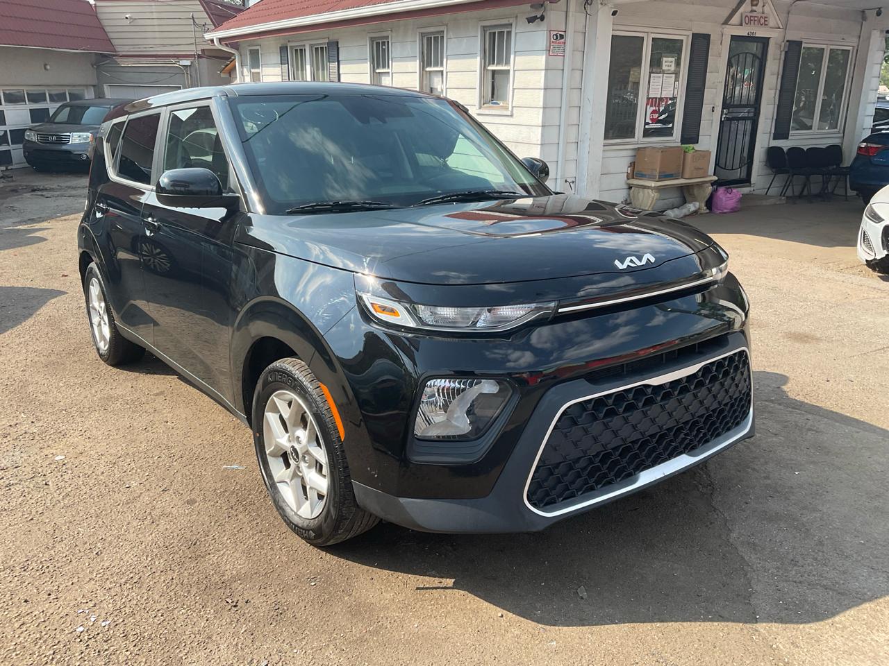 2022 Kia Soul LX IVT