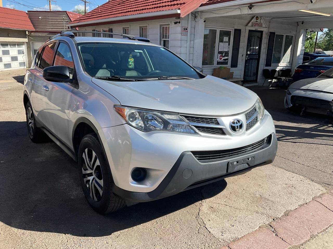 2015 Toyota RAV4 AWD 4dr LE (Natl)