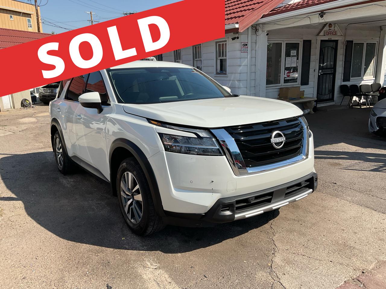 2024 Nissan Pathfinder SL 4WD