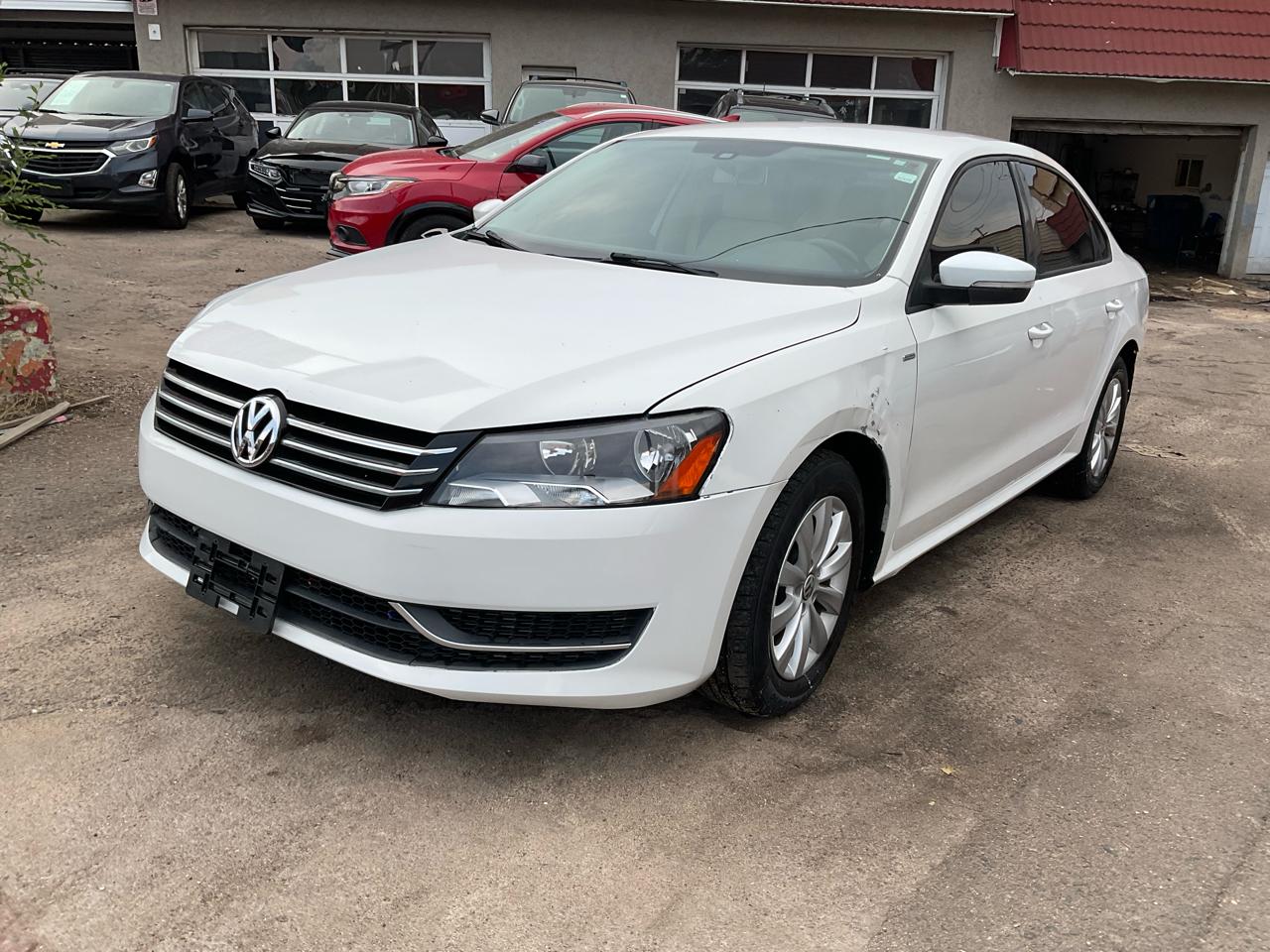 2014 Volkswagen Passat 4dr Sdn 1.8T Auto Wolfsburg Ed PZEV