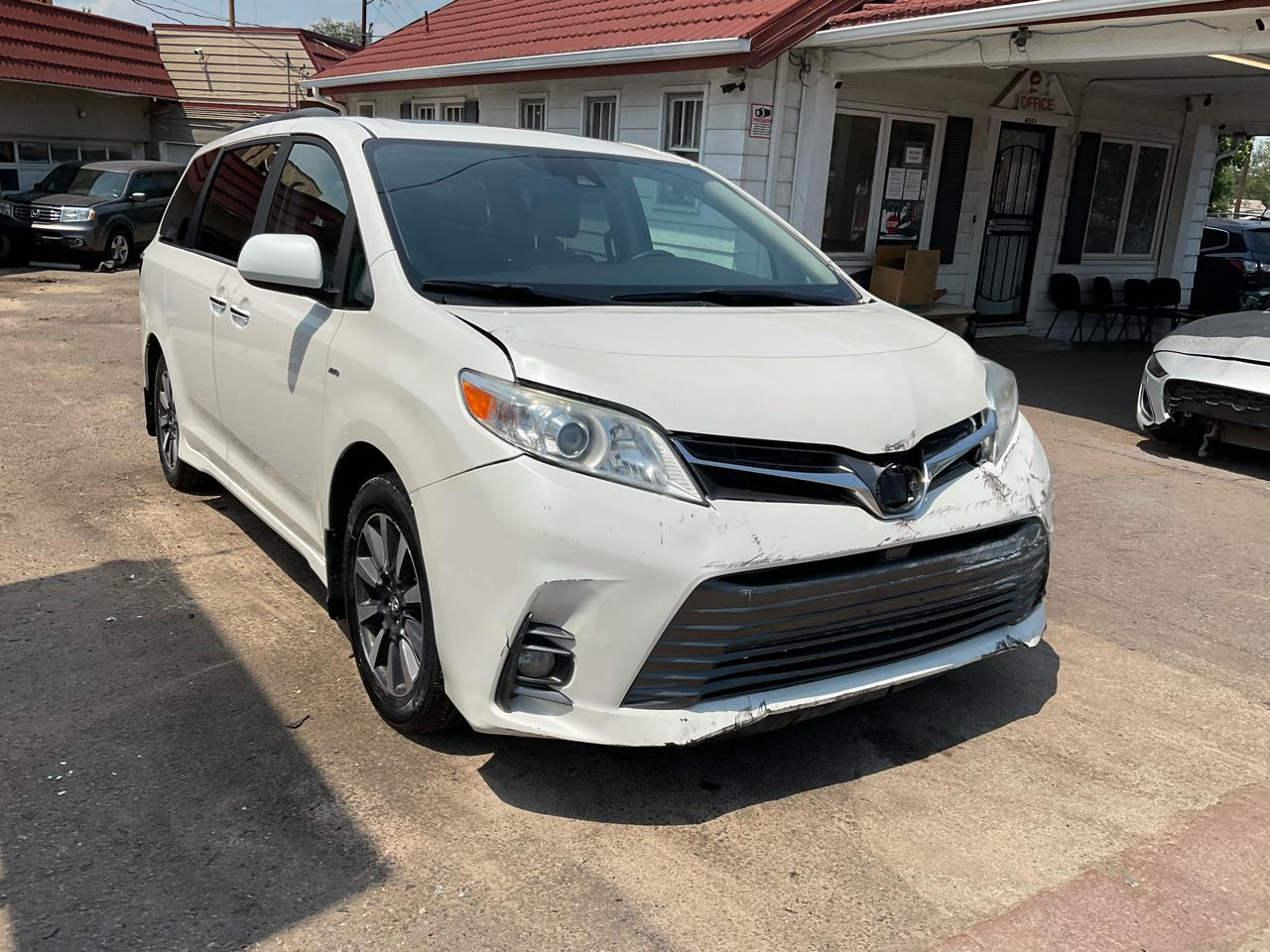 2018 Toyota Sienna Limited Premium AWD 7-Passenger (Natl)