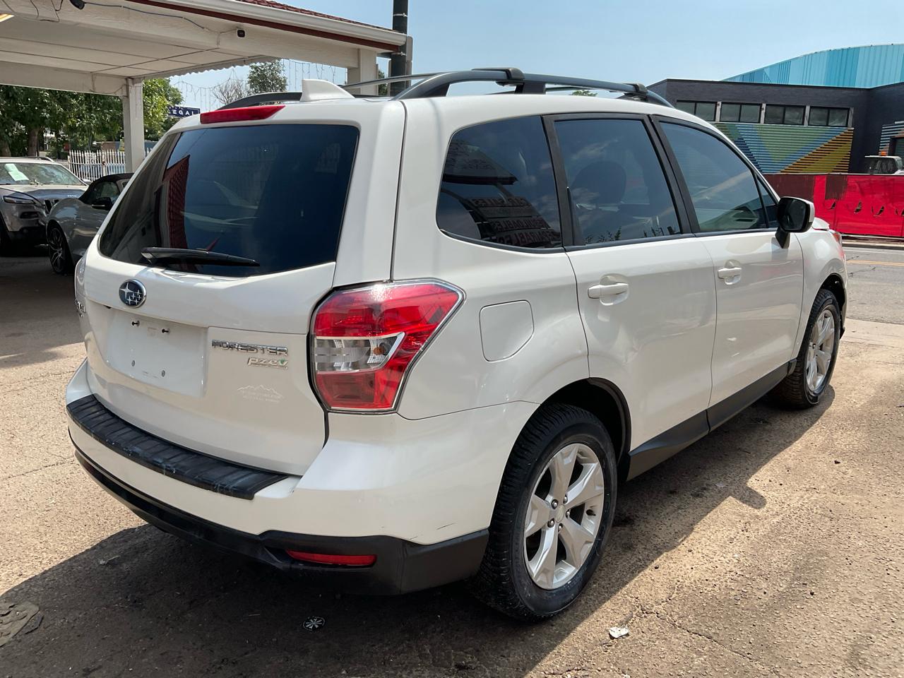 2016 Subaru Forester 4dr CVT 2.5i Premium PZEV