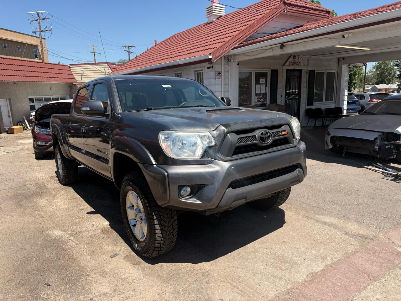 2012 Toyota Tacoma 4WD Double Cab LB V6 AT (Natl)