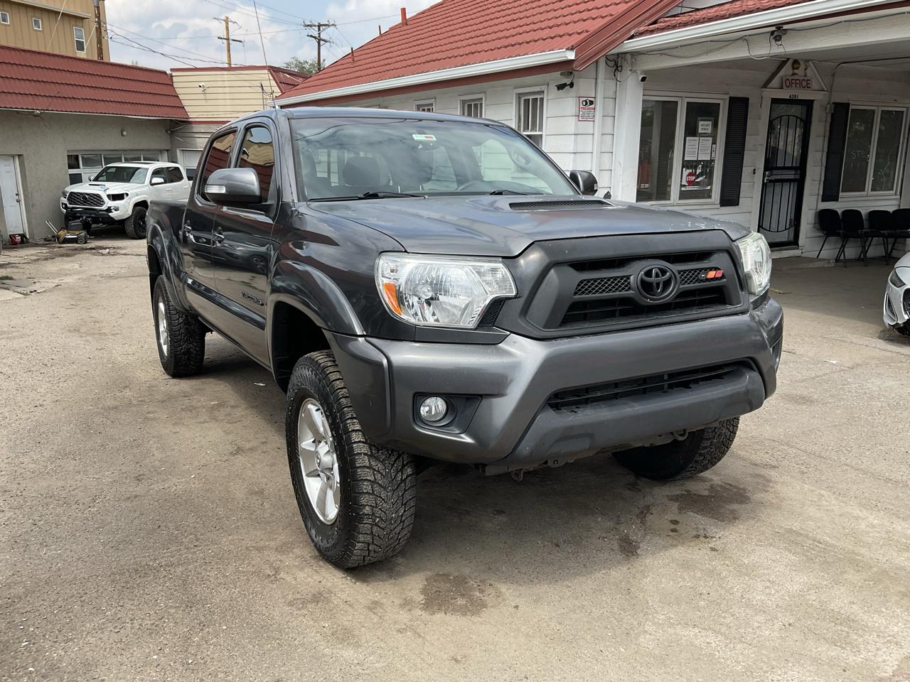 2012 Toyota Tacoma 4WD Double Cab LB V6 AT (Natl)