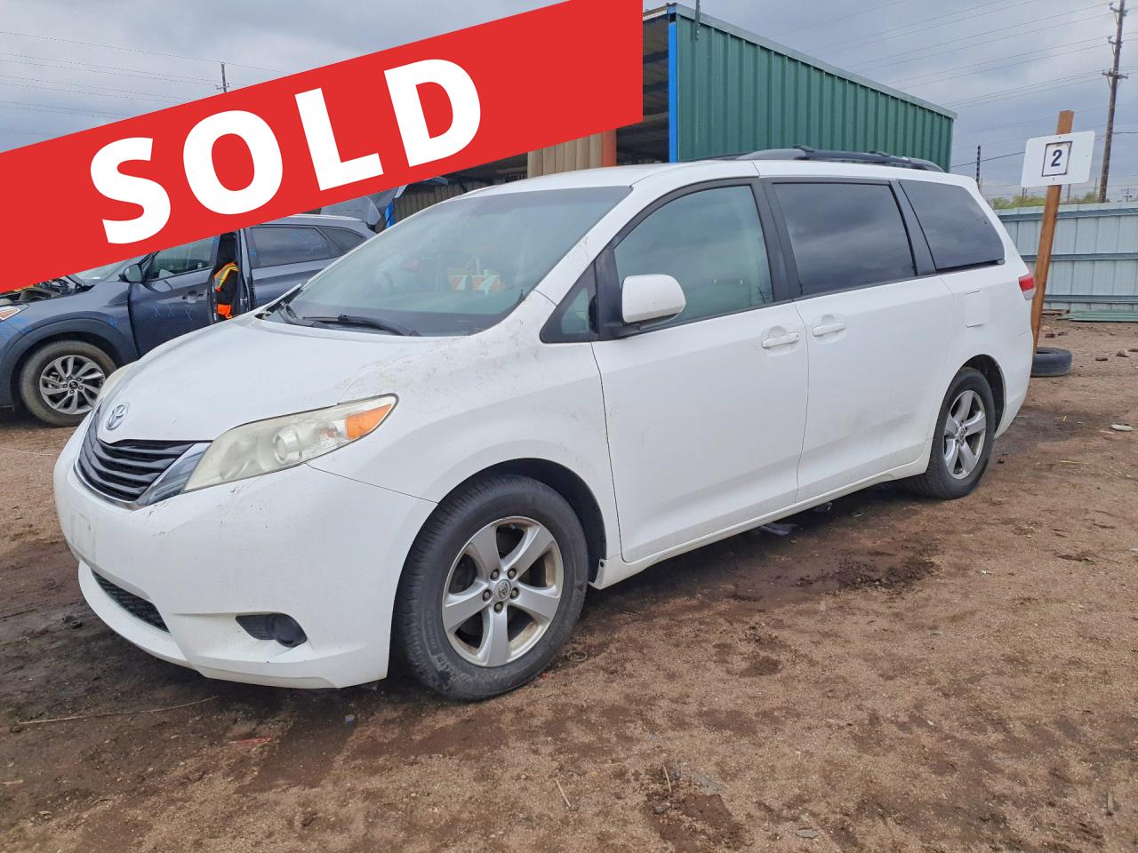 2014 Toyota Sienna 5dr 8-Pass Van V6 LE FWD (Natl)
