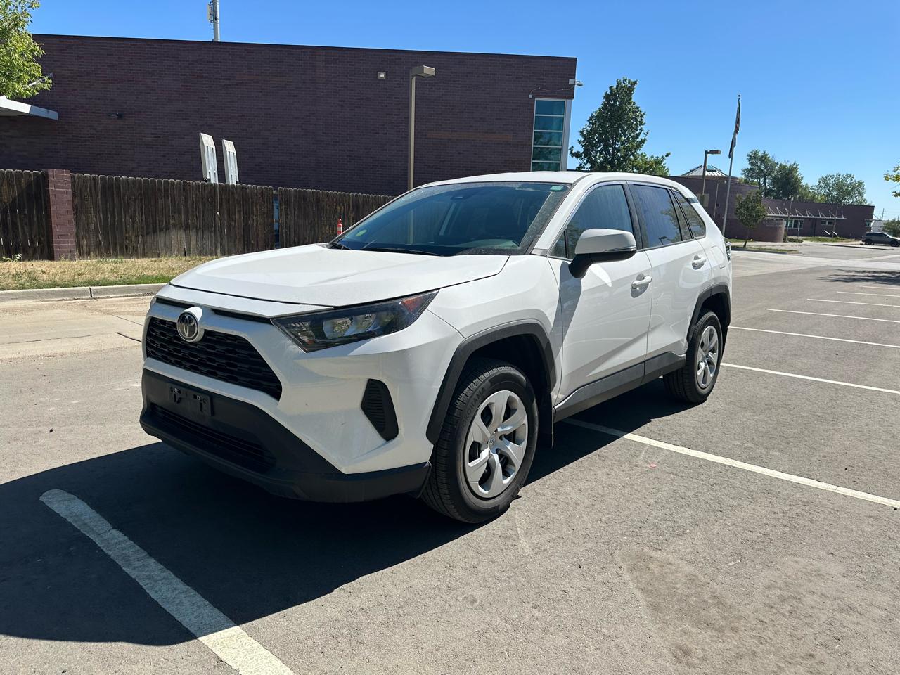 2022 Toyota RAV4 LE AWD (Natl)