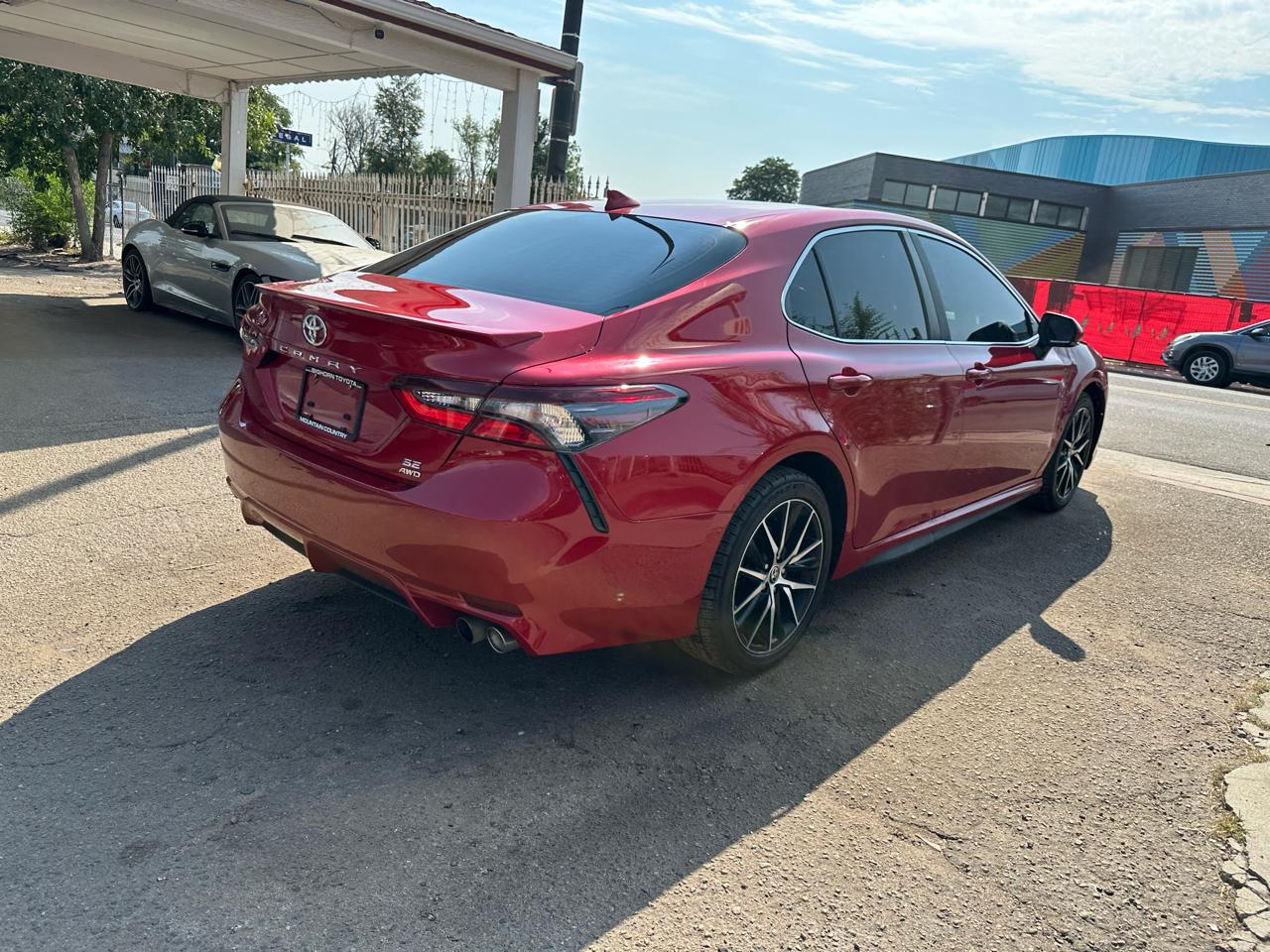 2022 Toyota Camry SE Auto AWD (Natl)