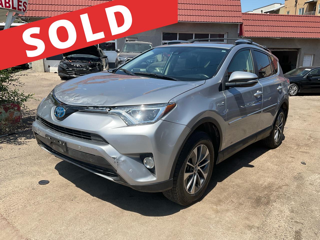 2018 Toyota RAV4 Hybrid LE AWD (Natl)