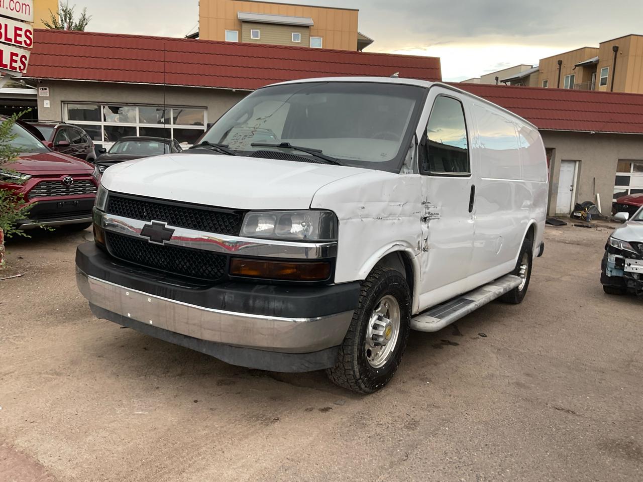 2019 Chevrolet Express Cargo Van RWD 2500 135"