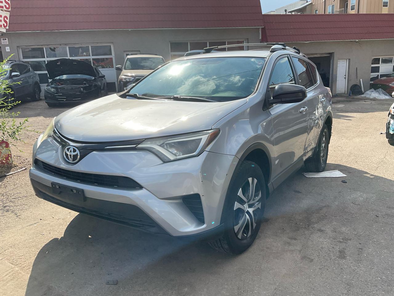 2016 Toyota RAV4 AWD 4dr LE (Natl)