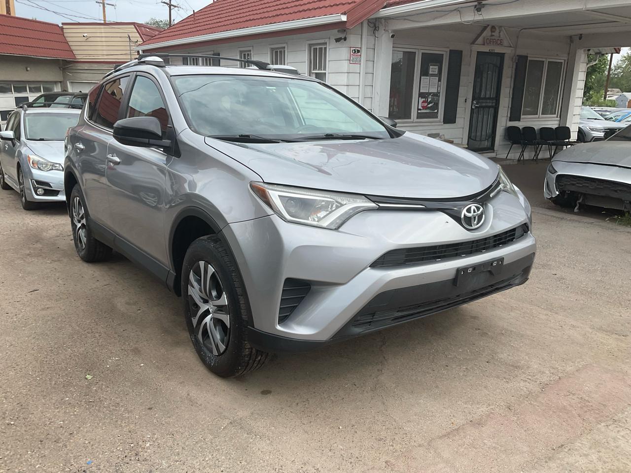 2016 Toyota RAV4 AWD 4dr LE (Natl)