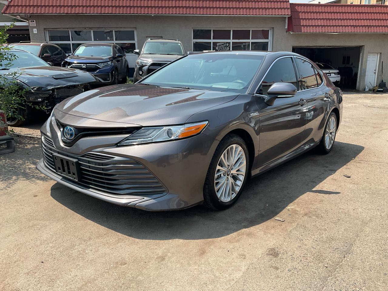 2018 Toyota Camry Hybrid XLE CVT (Natl)