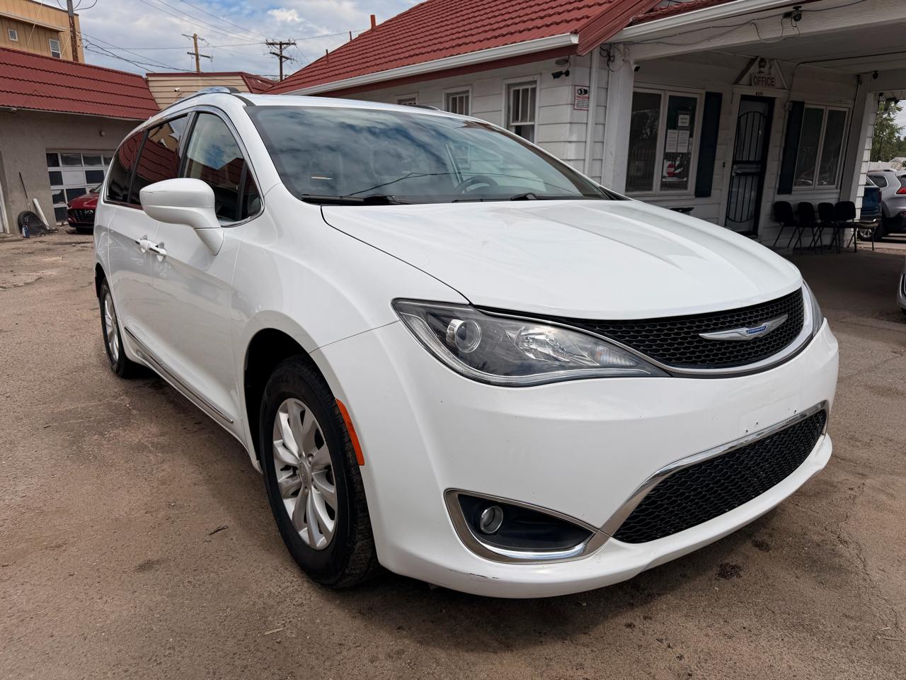 2019 Chrysler Pacifica Touring L FWD