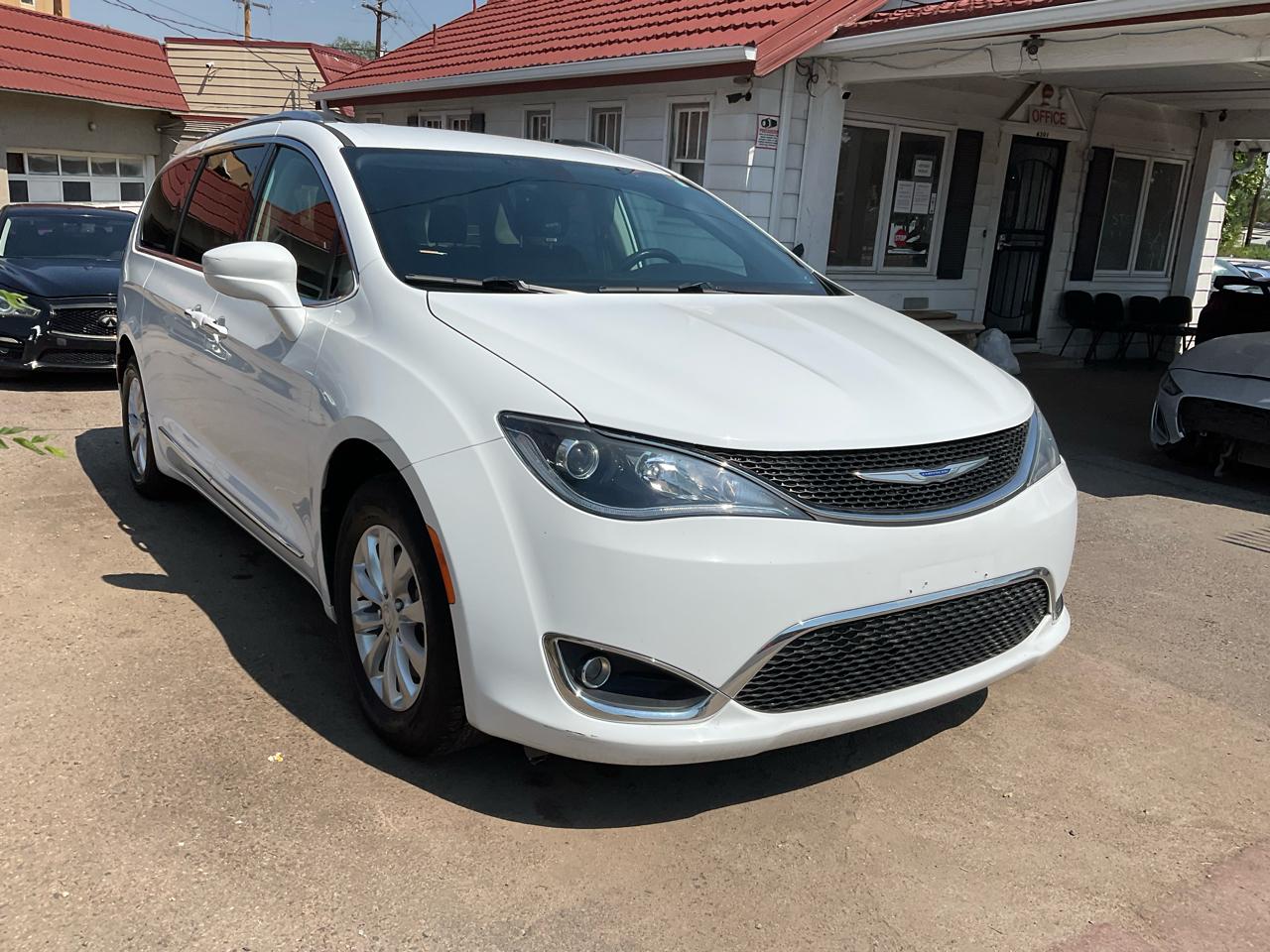 2019 Chrysler Pacifica Touring L FWD