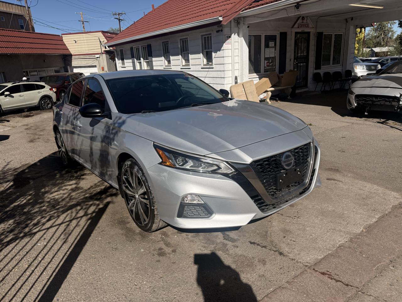 2020 Nissan Altima 2.5 SR AWD Sedan