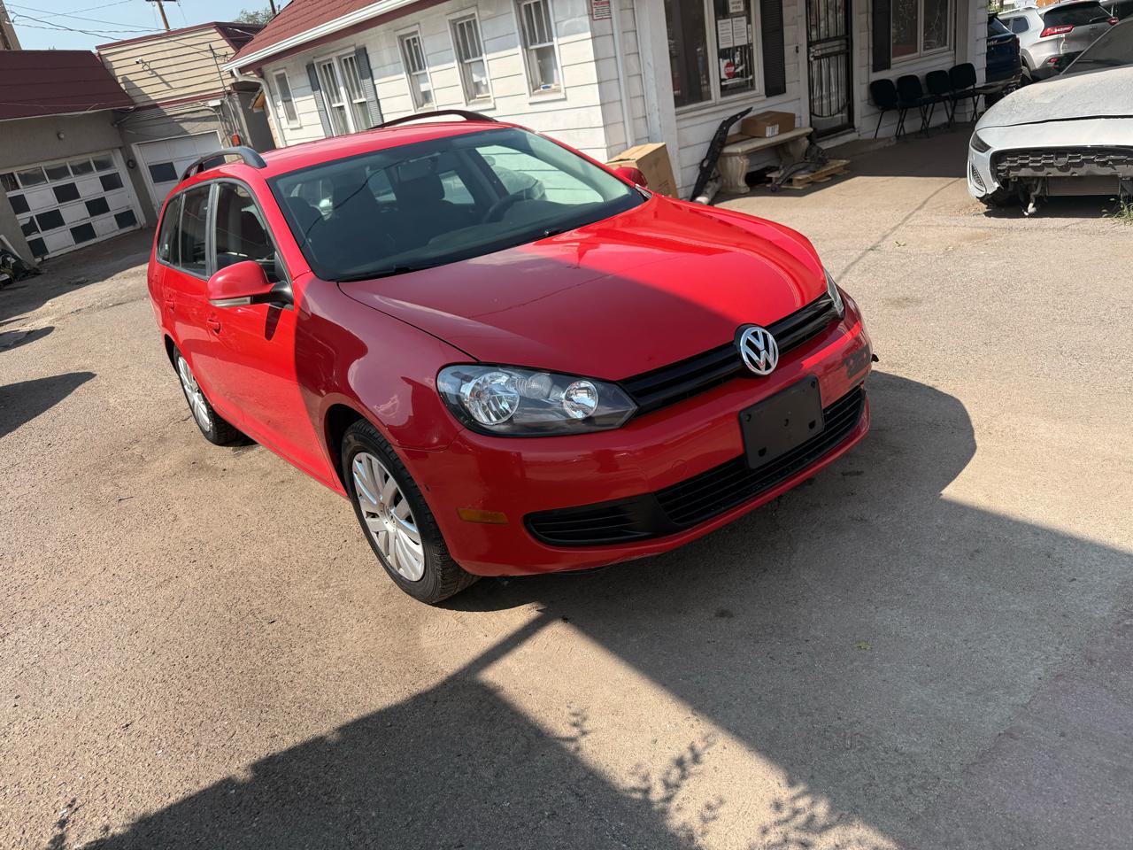 2013 Volkswagen Jetta SportWagen 4dr Auto SE w/Sunroof PZEV