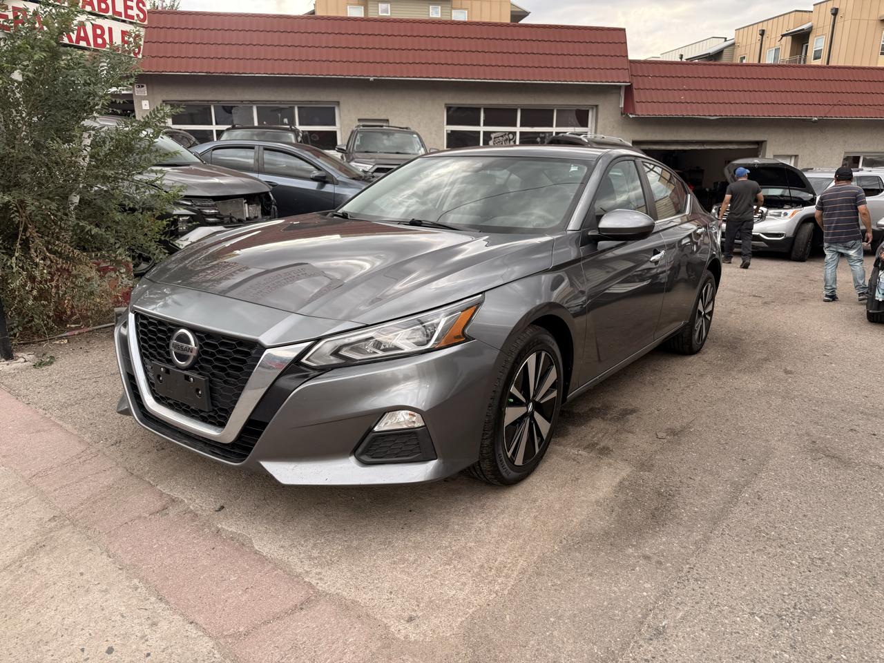 2022 Nissan Altima 2.5 SV AWD Sedan