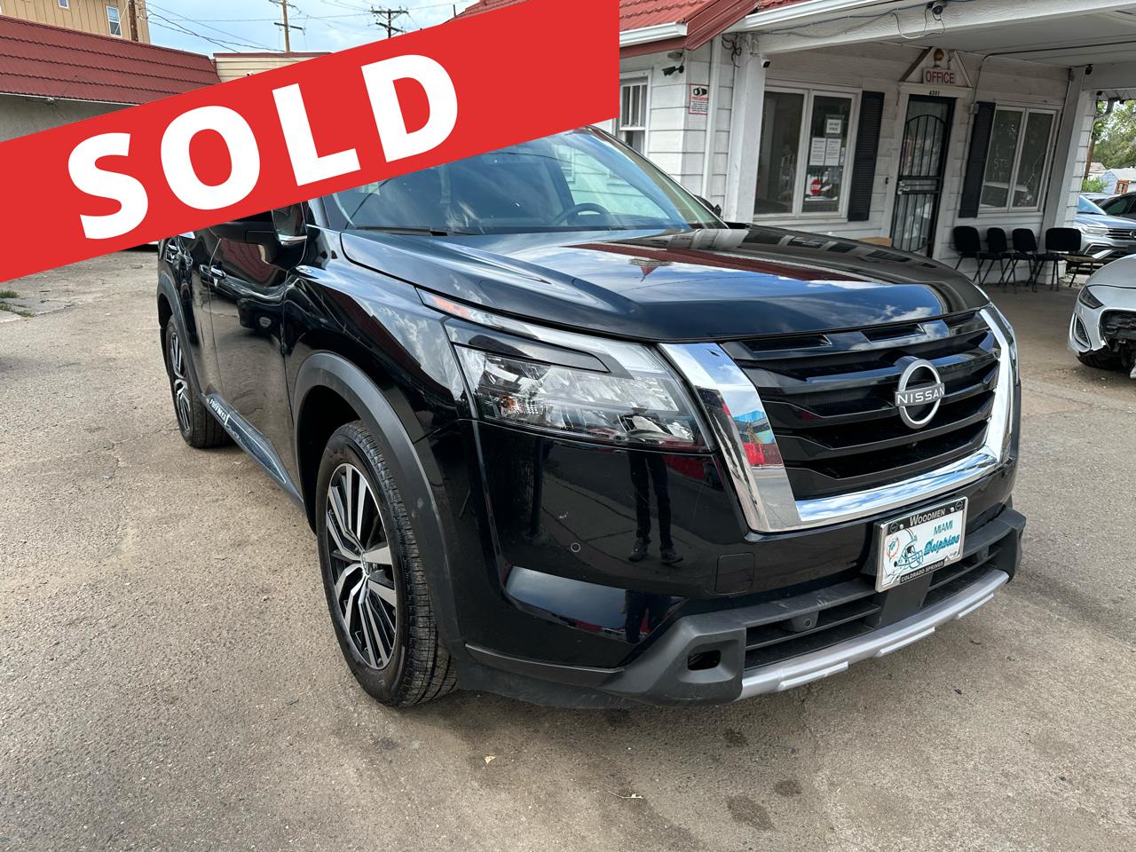 2025 Nissan Pathfinder Platinum 2WD