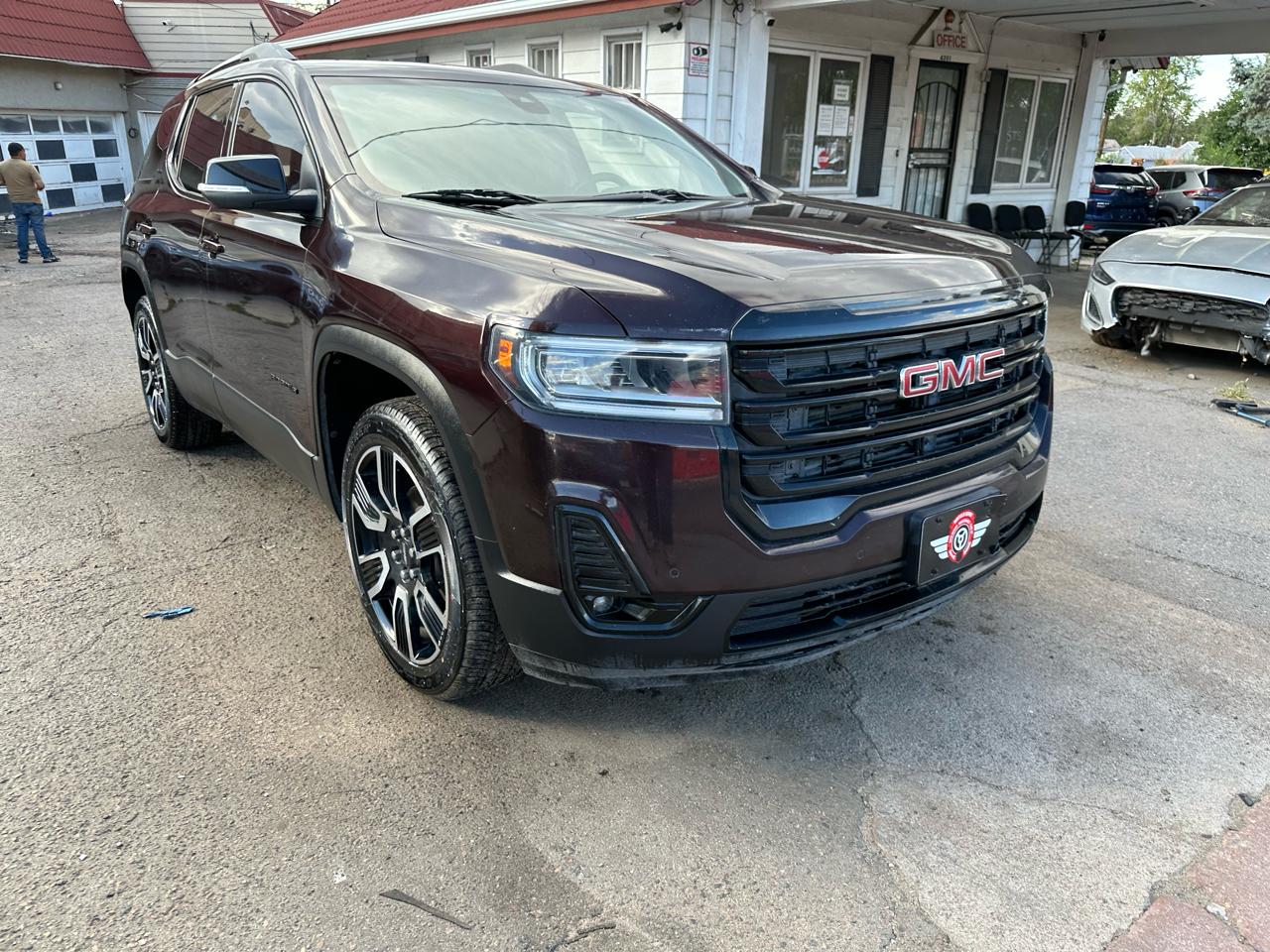 2021 GMC Acadia FWD 4dr SLT