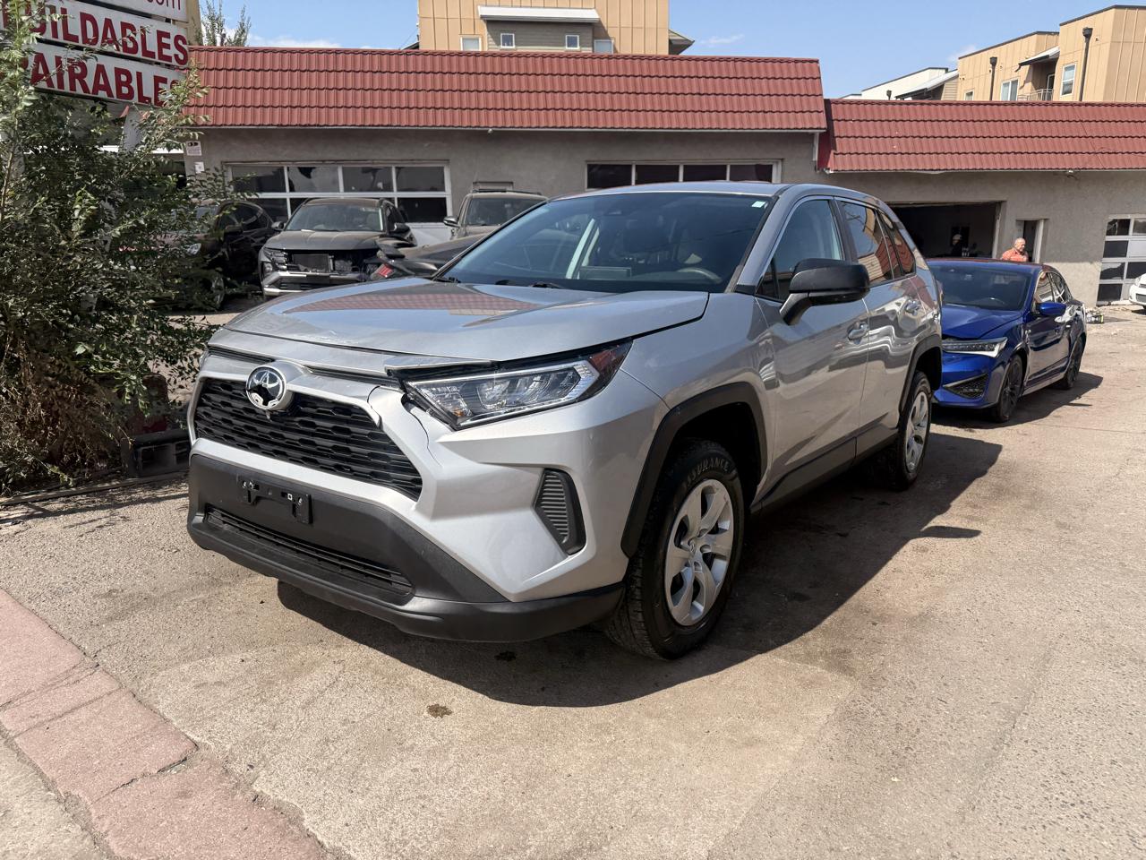 2022 Toyota RAV4 LE AWD (Natl)