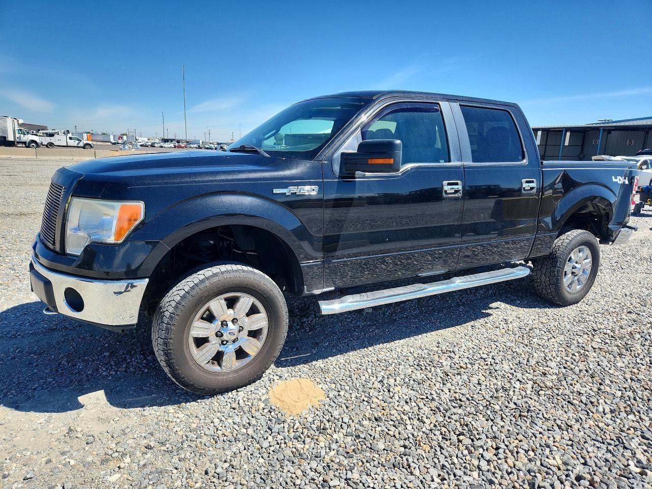 2012 Ford F-150 4WD SuperCrew 145" Platinum