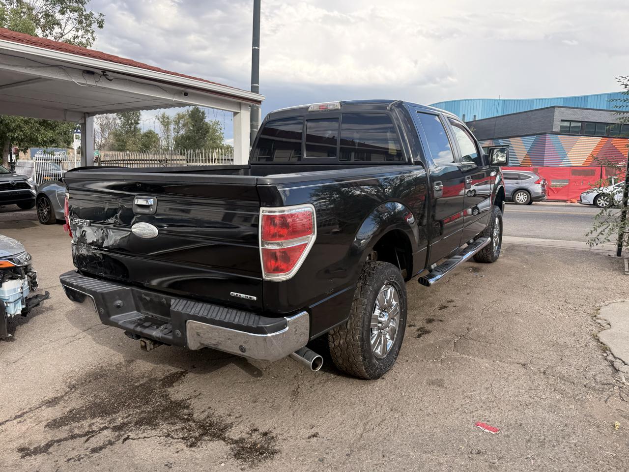 2012 Ford F-150 4WD SuperCrew 145" Platinum