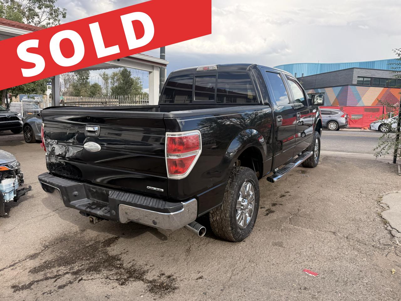 2012 Ford F-150 4WD SuperCrew 145" Platinum