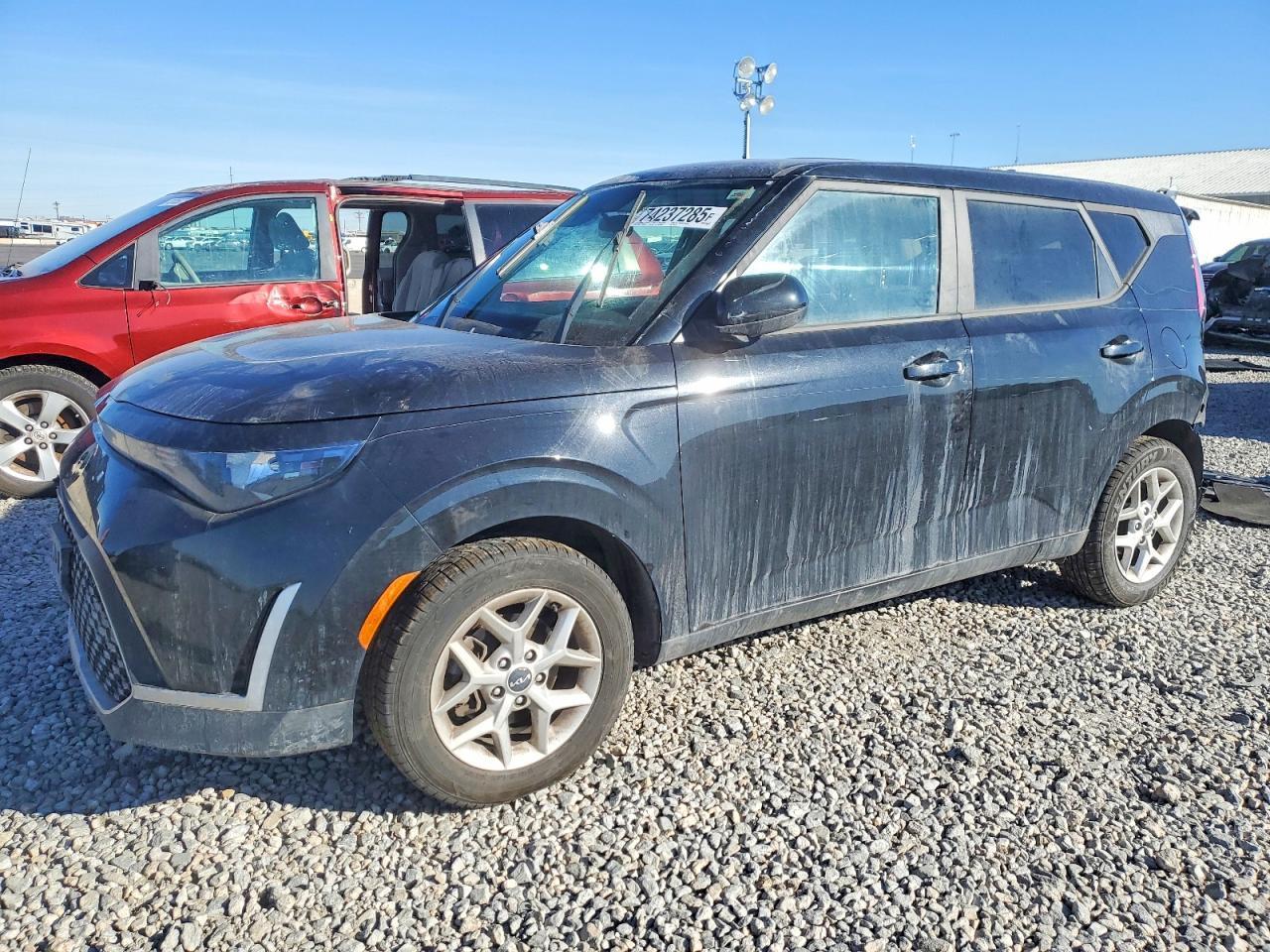2024 Kia Soul LX IVT