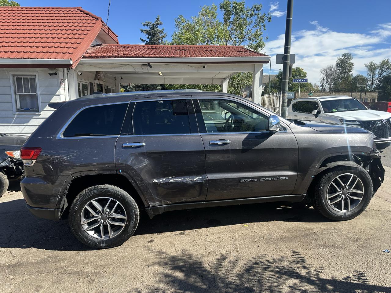 Jeep Grand Cherokee photo 6