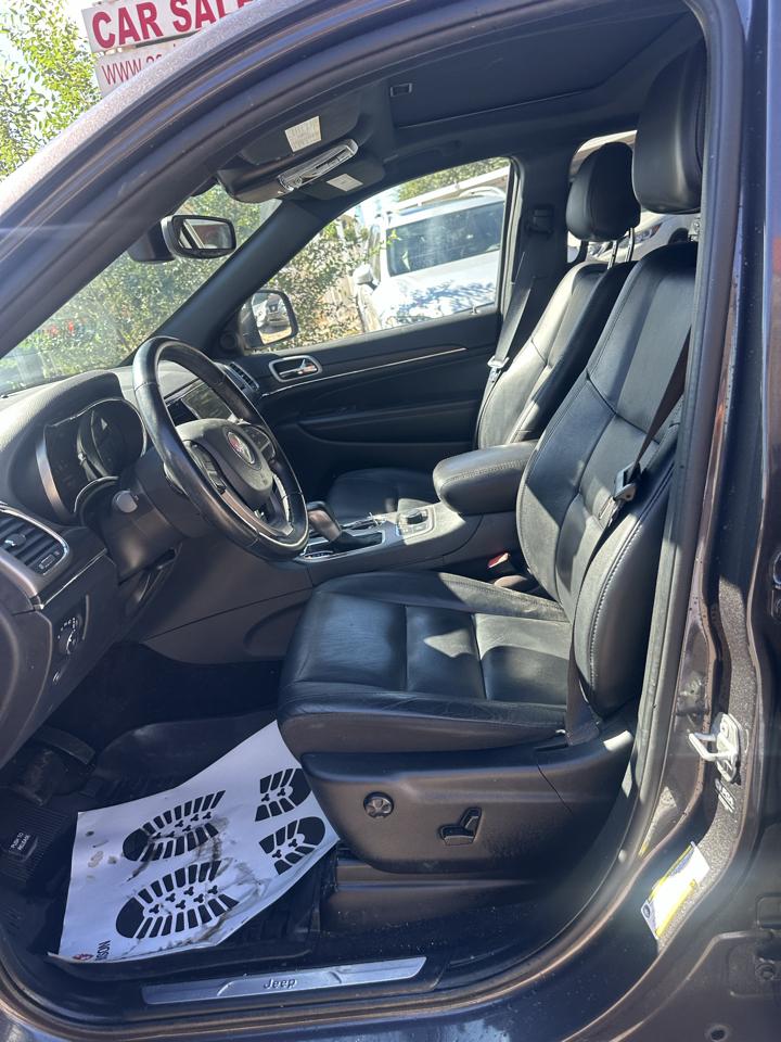 Jeep Grand Cherokee photo 10