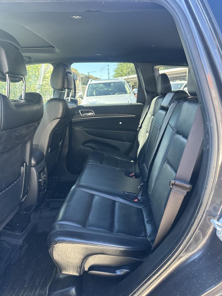 Jeep Grand Cherokee photo 12