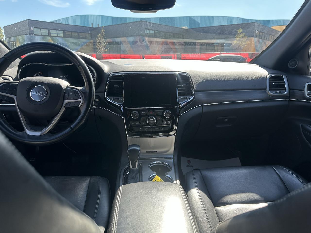 Jeep Grand Cherokee photo 13