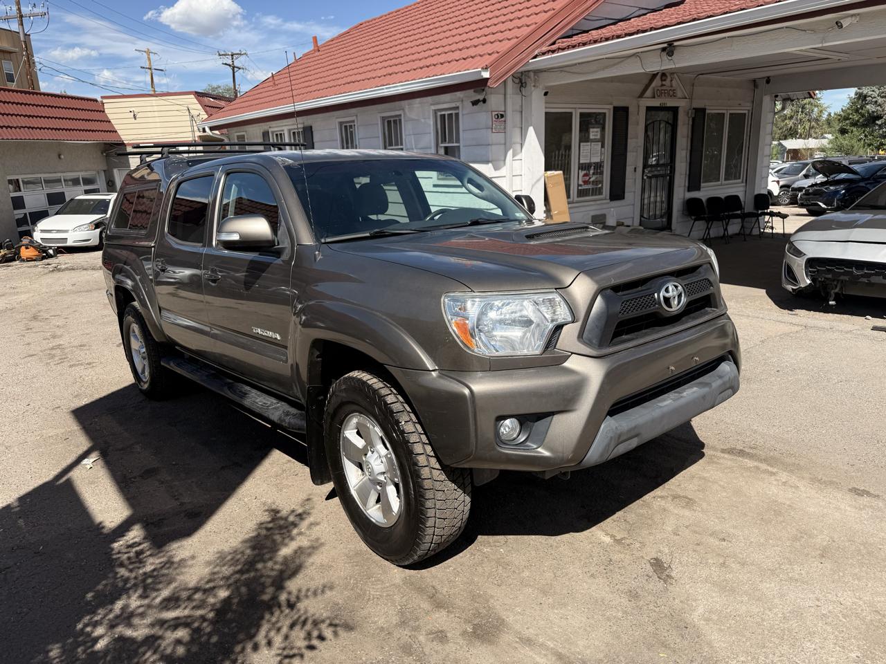 2015 Toyota Tacoma 4WD Double Cab V6 AT (Natl)