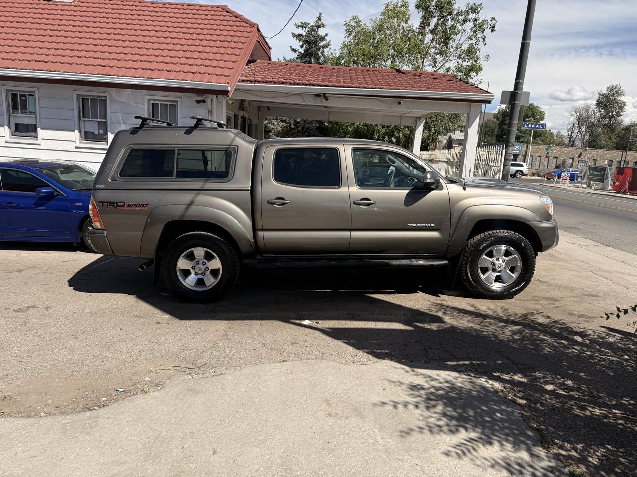 Toyota Tacoma photo 4