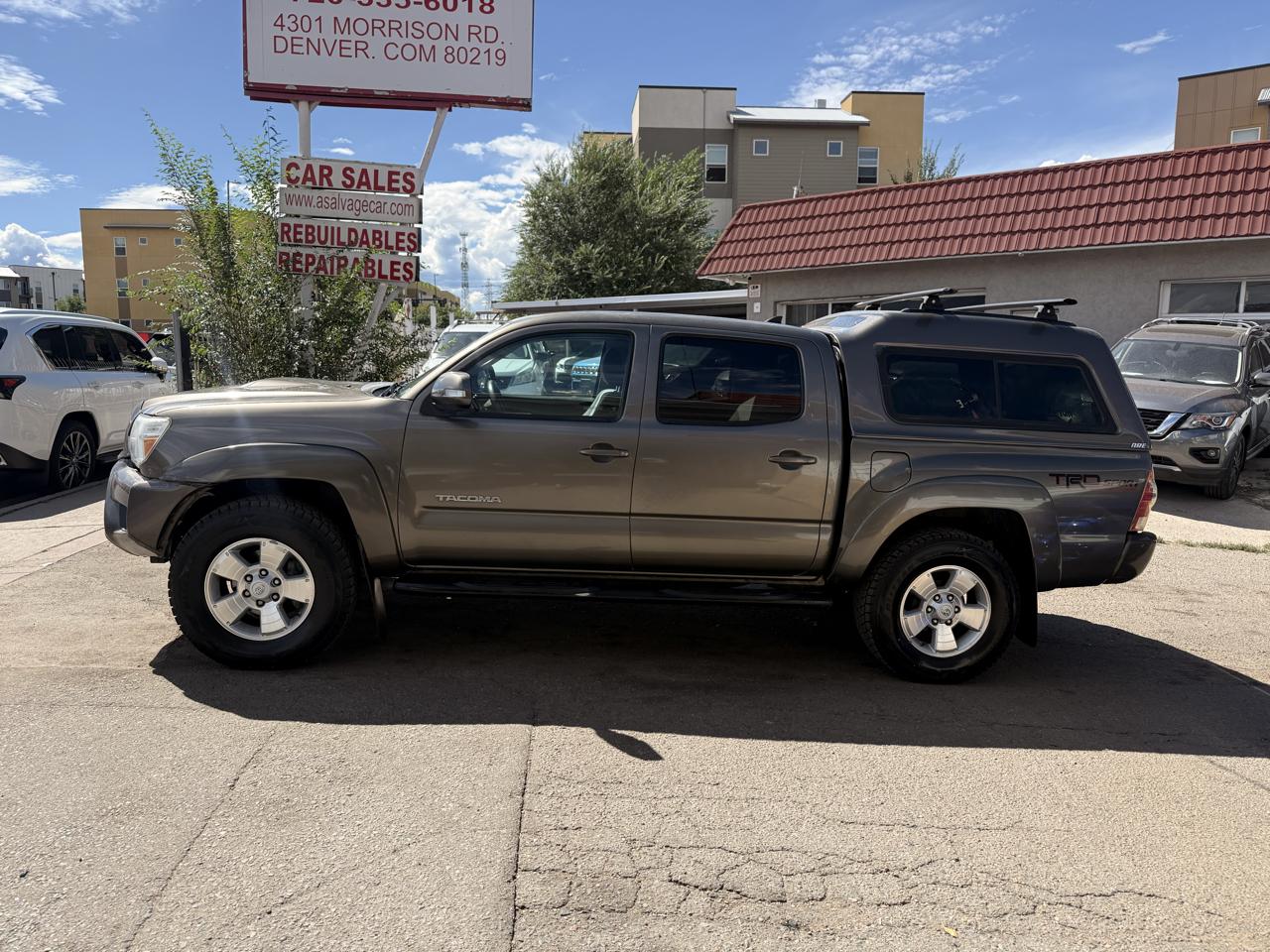Toyota Tacoma photo 8