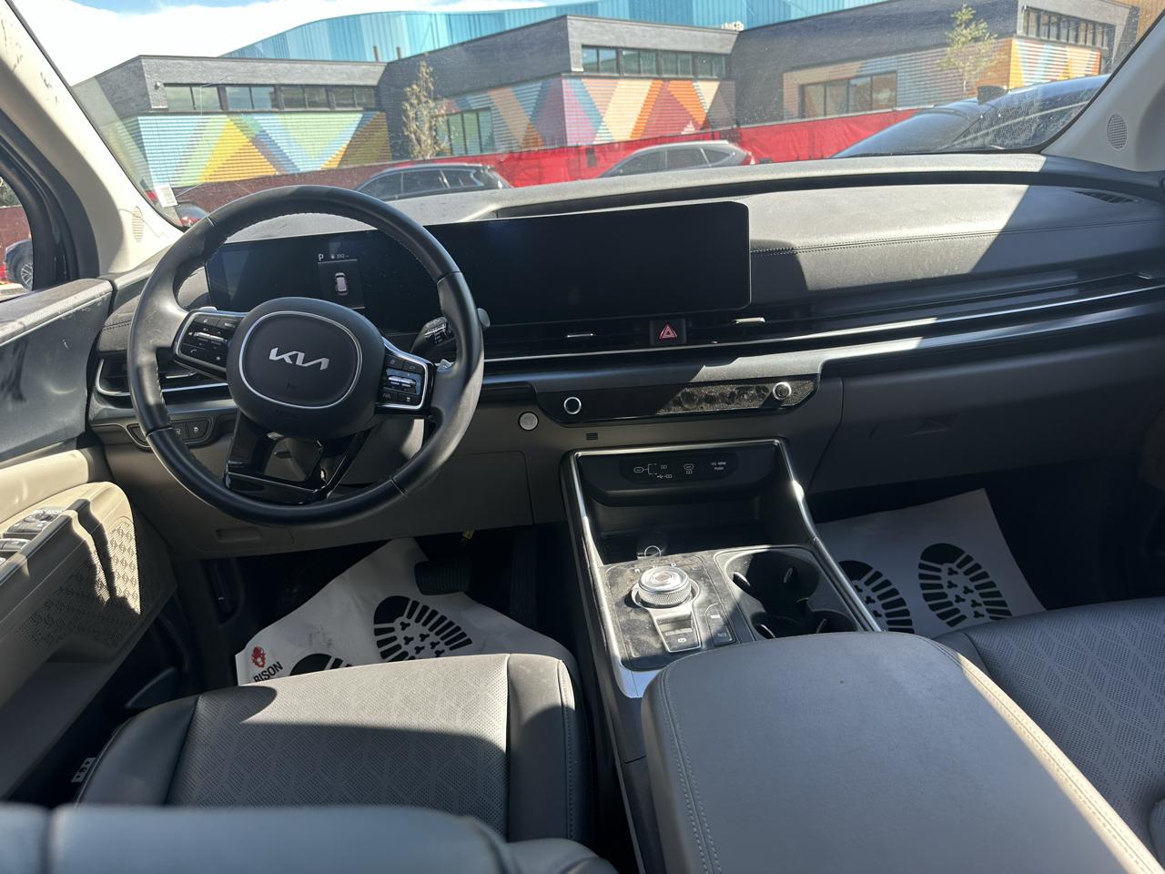 Kia Carnival photo 12