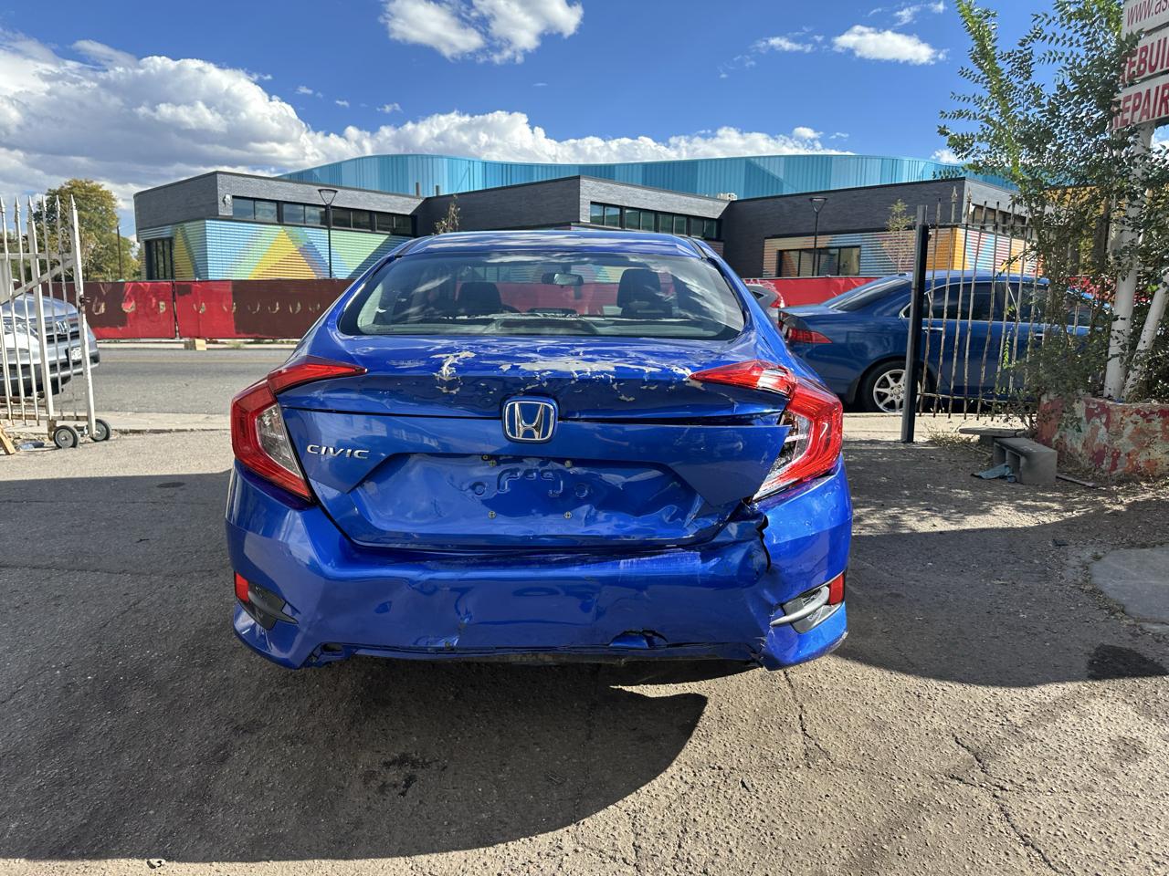 Honda Civic photo 4