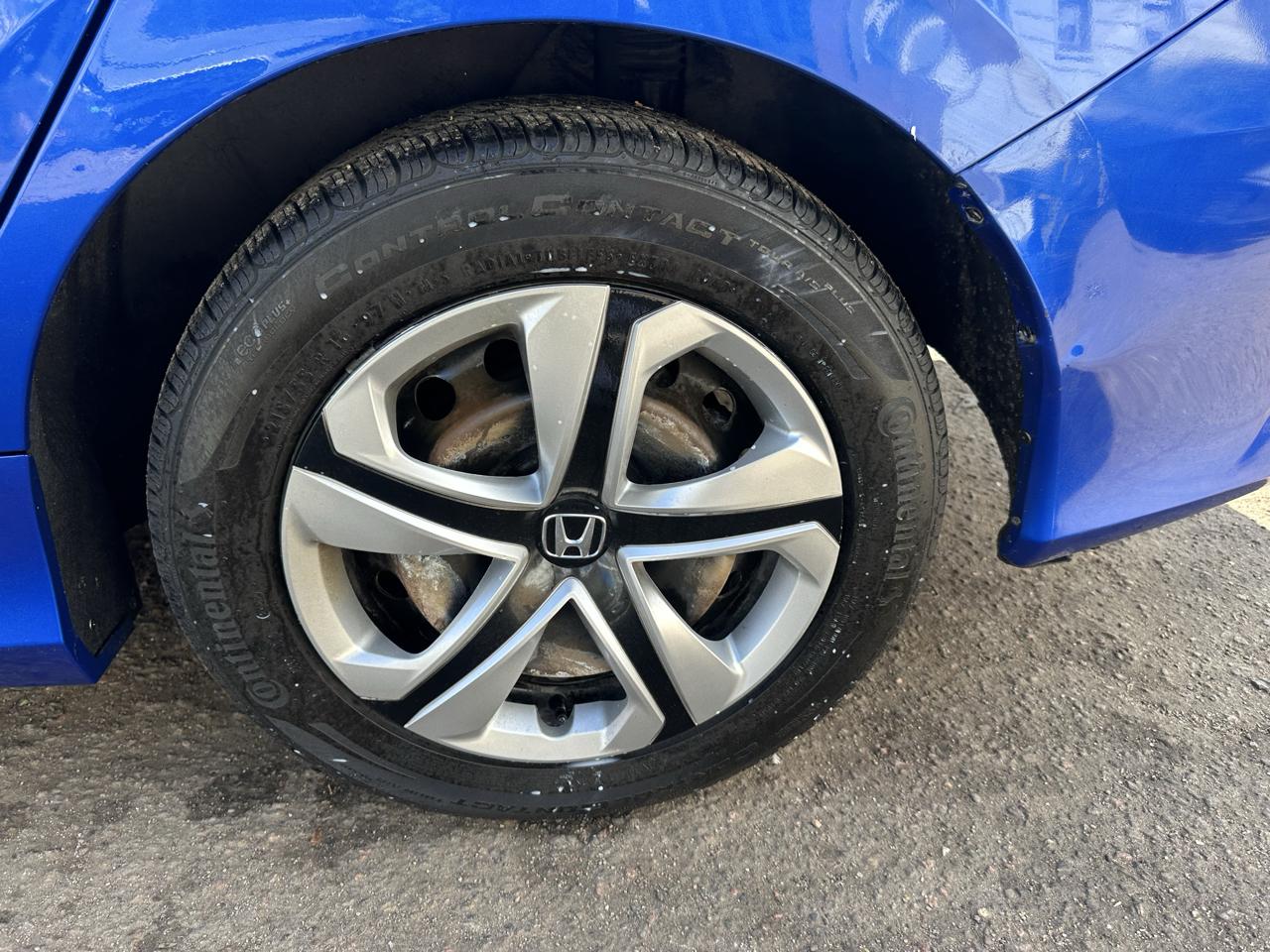 Honda Civic photo 12