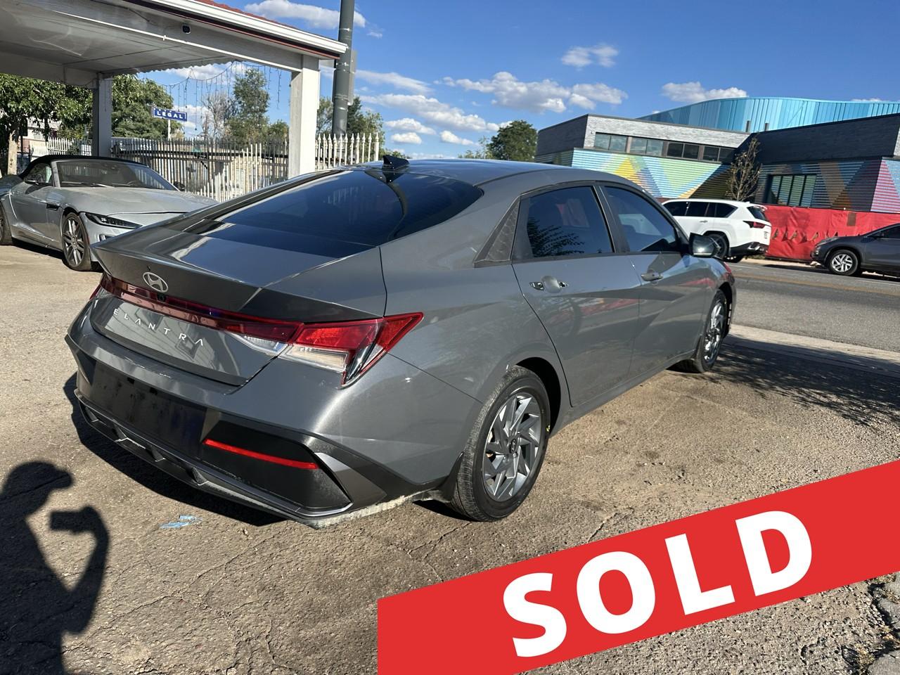 2024 Hyundai Elantra SEL IVT