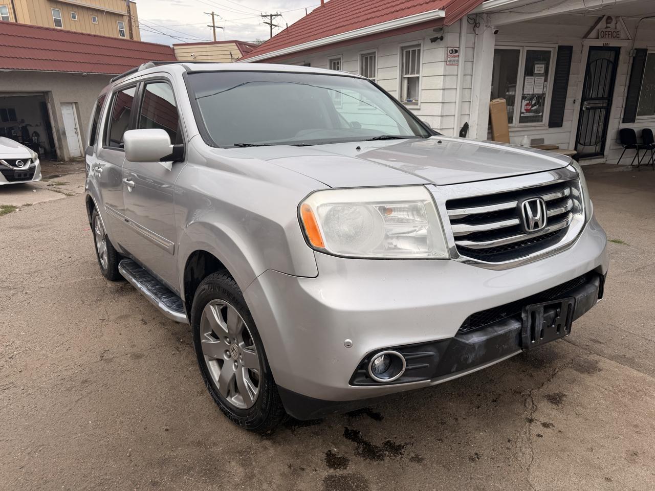 2012 Honda Pilot 4WD 4dr Touring w/RES & Navi