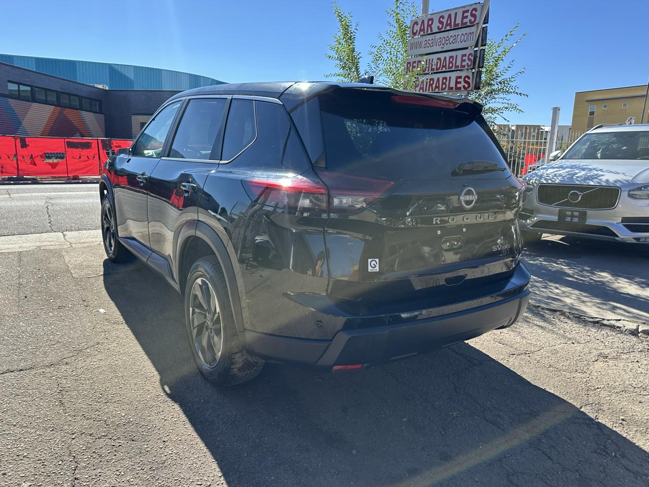 Nissan Rogue photo 3