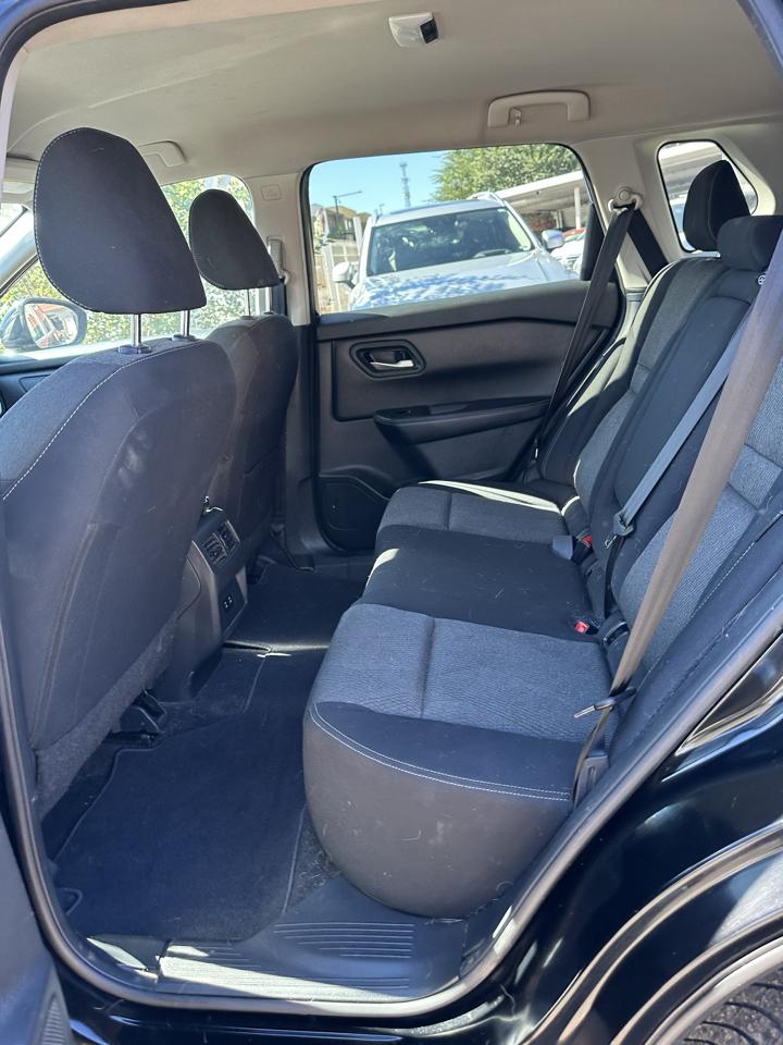 Nissan Rogue photo 12