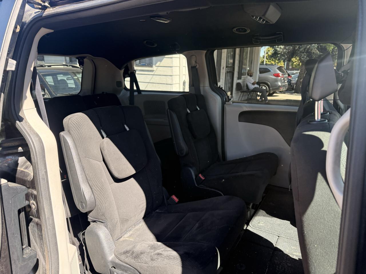 Dodge Grand Caravan photo 11